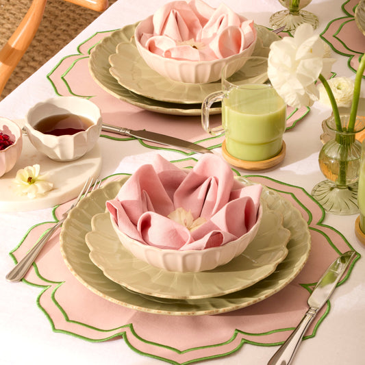 French Perle Scallop Matcha 24-Piece Dinnerware Set