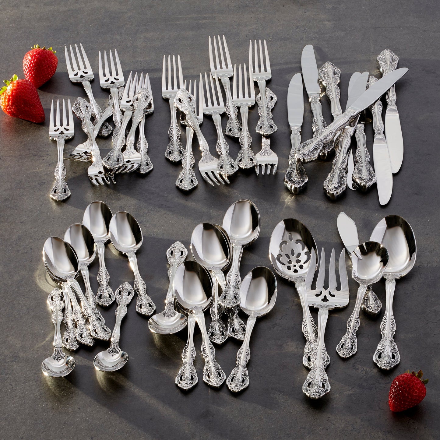 Michelangelo 45-Piece Flatware Set