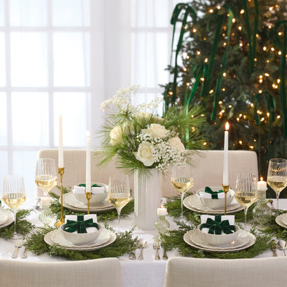 French Perle Scallop White Accent Plates, Set of 4