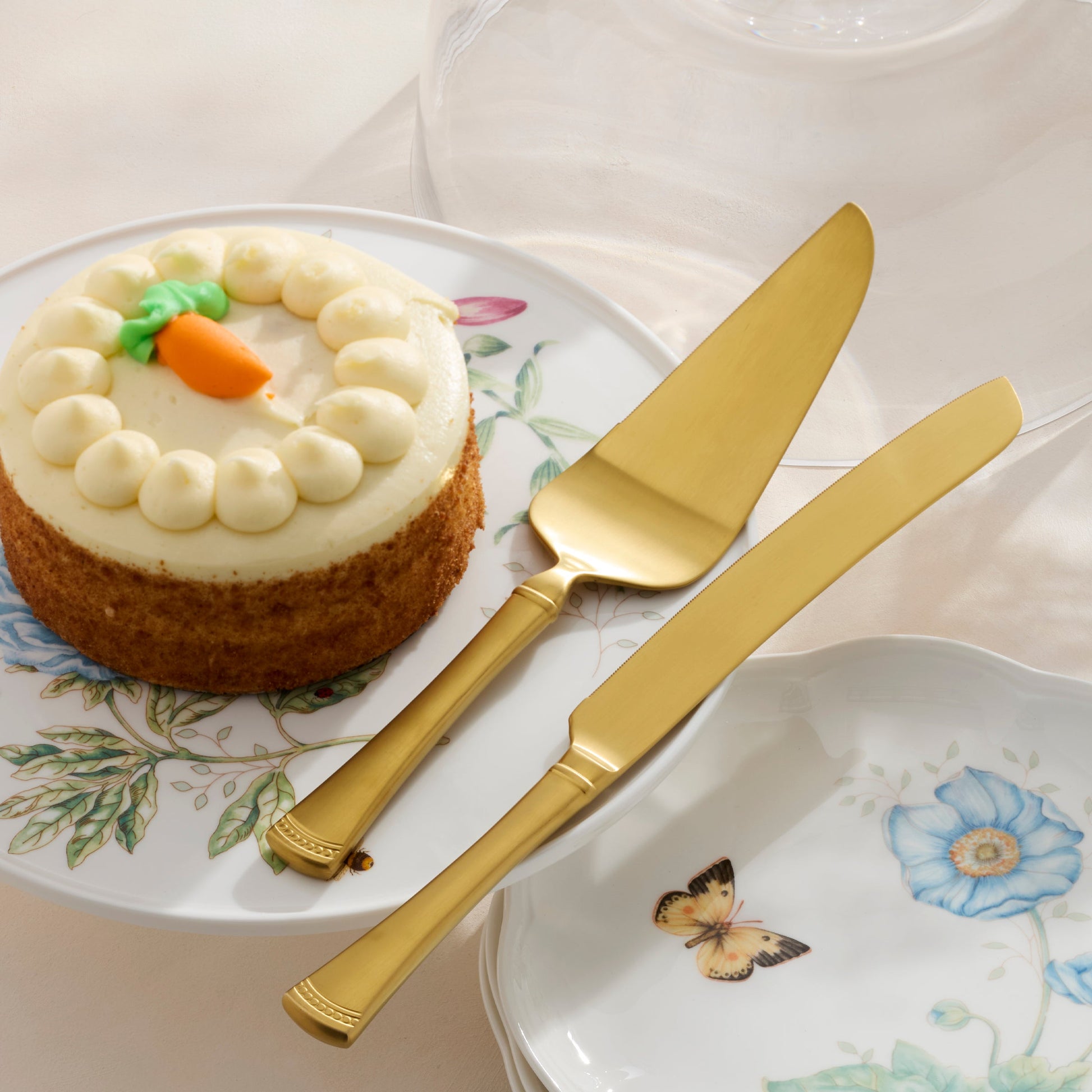 Portola Gold Satin 2-Piece Dessert Set