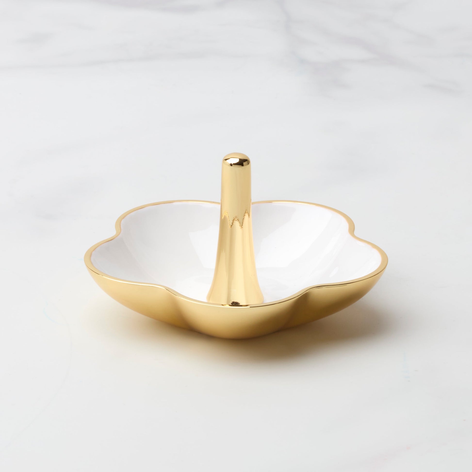 Make It Pop White Metal Ring Dish