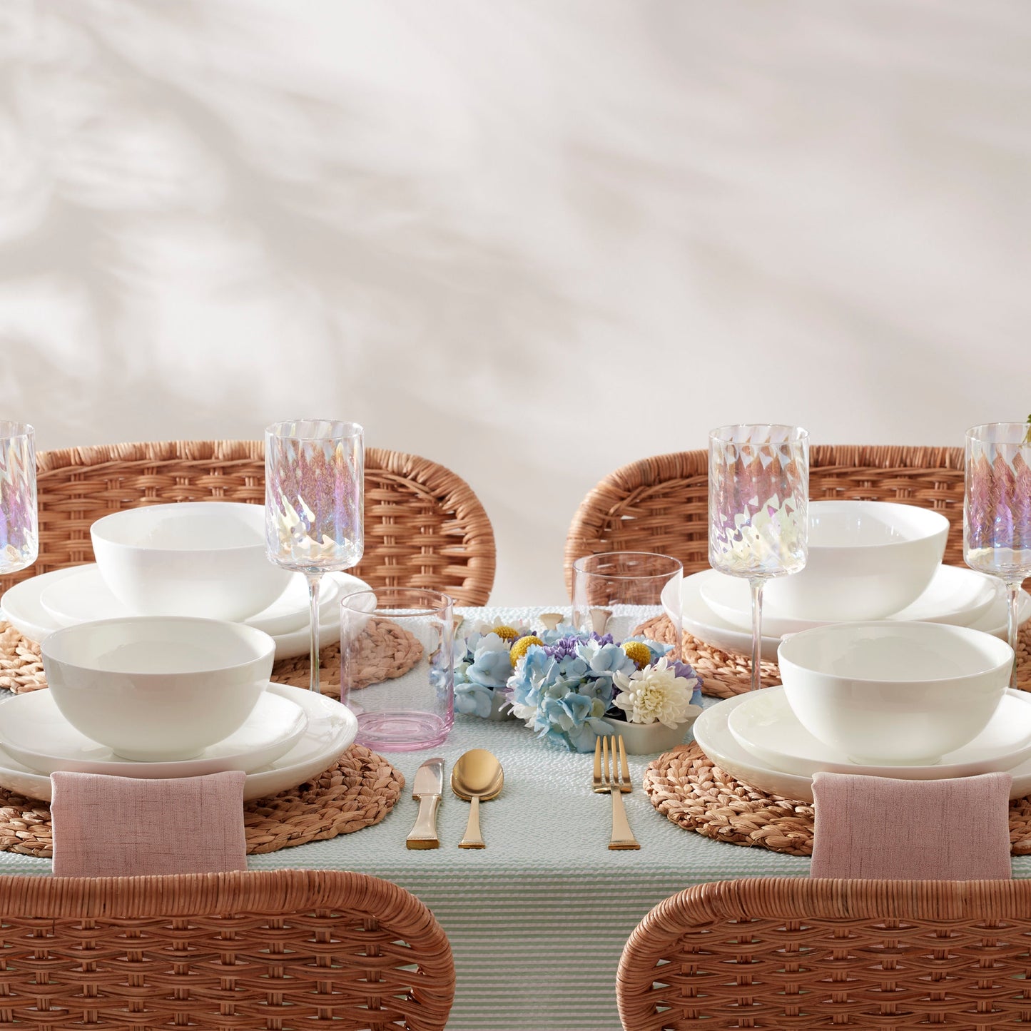 Studio 1414 Coupe 24-Piece Dinnerware Set