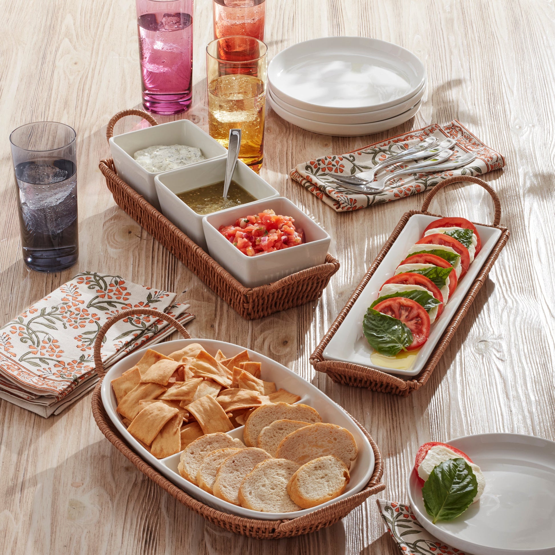 Willow & White, Hors D'Oeuvres Tray with Server