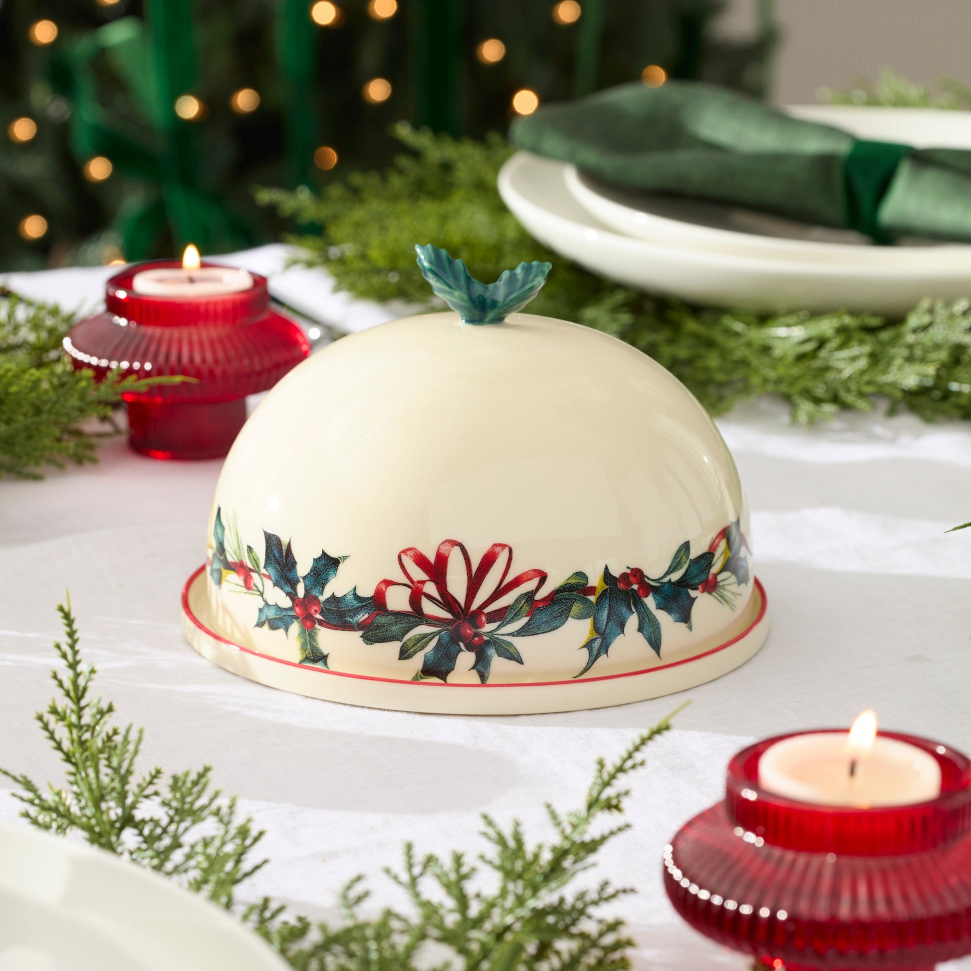 Winter Greetings Small Covered Dish